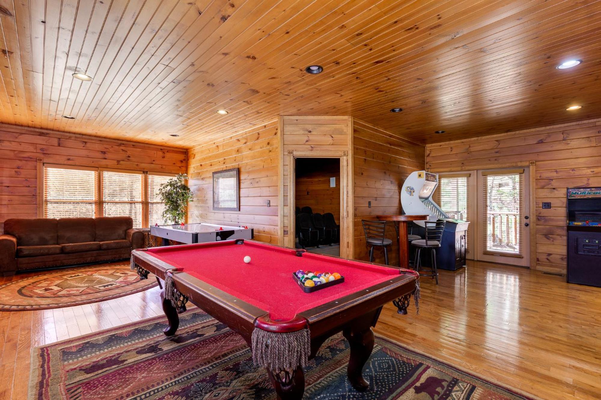 The Great Escape Ii, 5 Bedrooms, Sleeps 17, Game Room, Pool Access, Theater 蓋特林堡 外观 照片